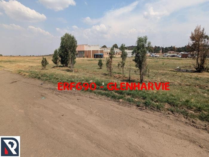 ERF690, LONG27,6261849, LAT-26,3863845, POORT STREET
