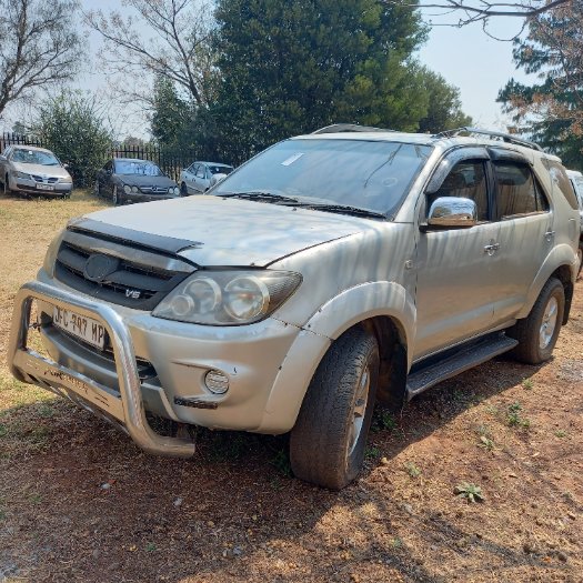 2006 TOYOTA FORTUNER V6 JFC797MP