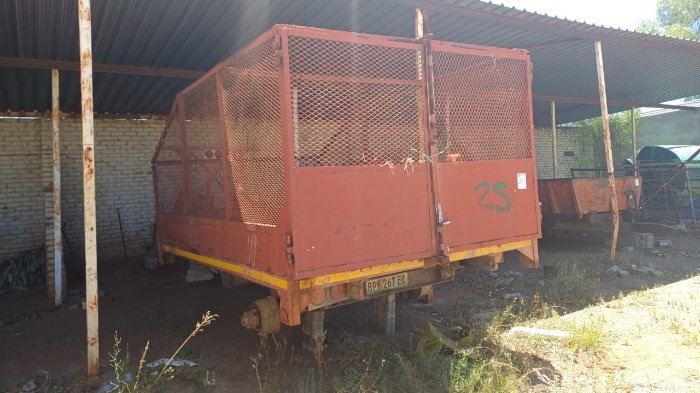 SINGLE AXEL TRAILER