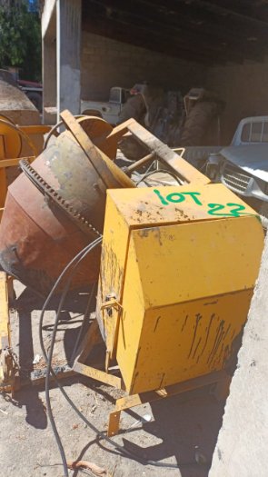 CONCRETE MIXER