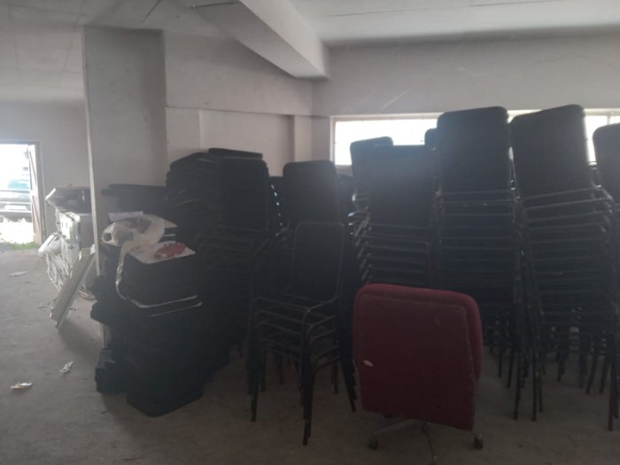 CHAIRS
