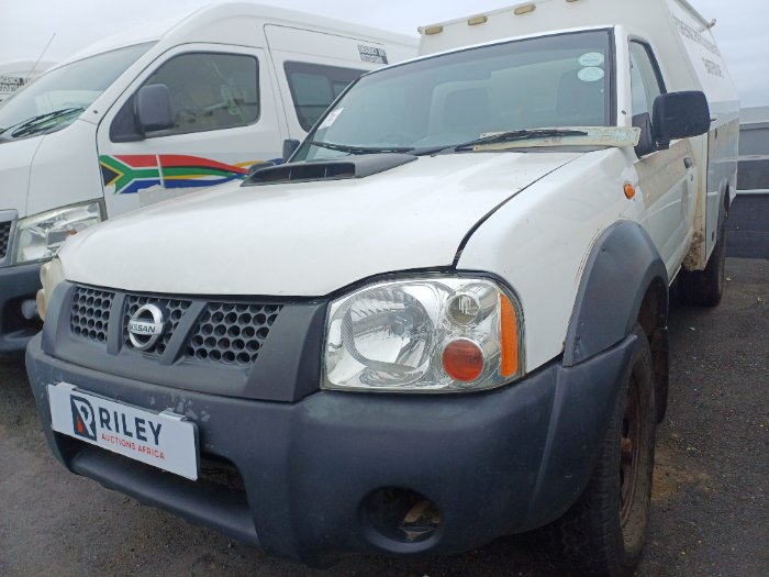 2017 NISSAN HARDBODY NP300 2.5 TDI (WHITE)