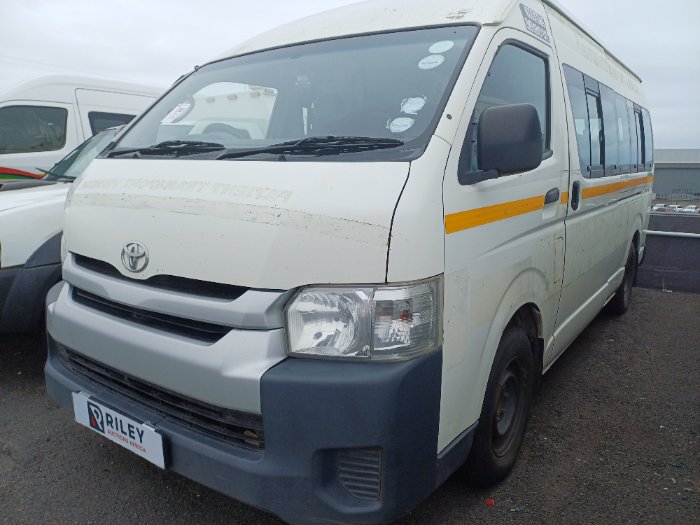 2018 TOYOTA QUANTUM 2.5 D-4D LWB PV (WHITE)