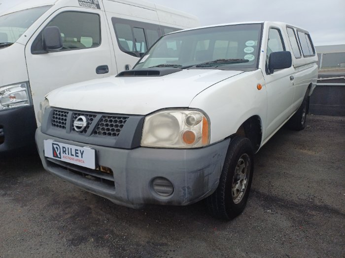 2017 NISSAN HARDBODY NP300 2.5 TDI (WHITE)