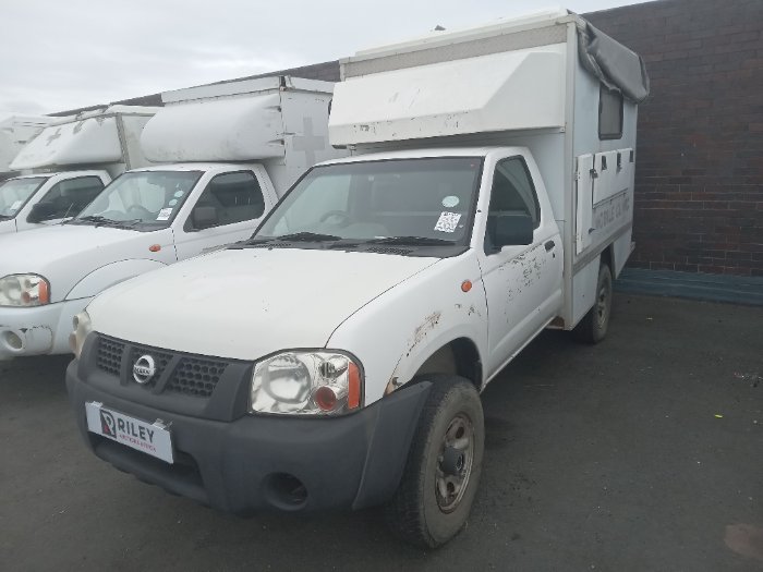 2016 NISSAN HARDBODY NP300 2.4I 4X4 (WHITE)