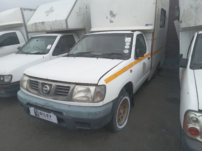 2003 NISSAN HARDBODY 2400I LWB (WHITE)