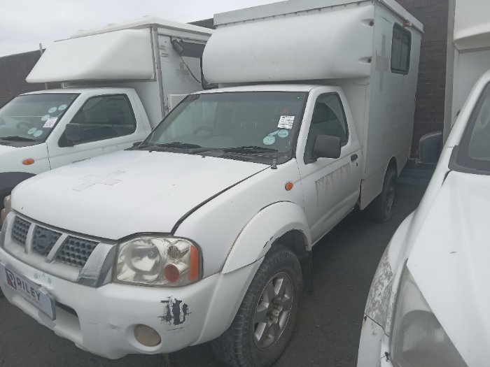 2003 NISSAN HARDBODY 2400I LWB (WHITE)