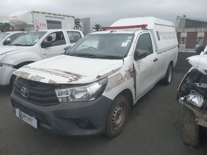 2019 TOYOTA HILUX 2.4 GD-6 4X4 SR MT A12 S/C (WHITE)