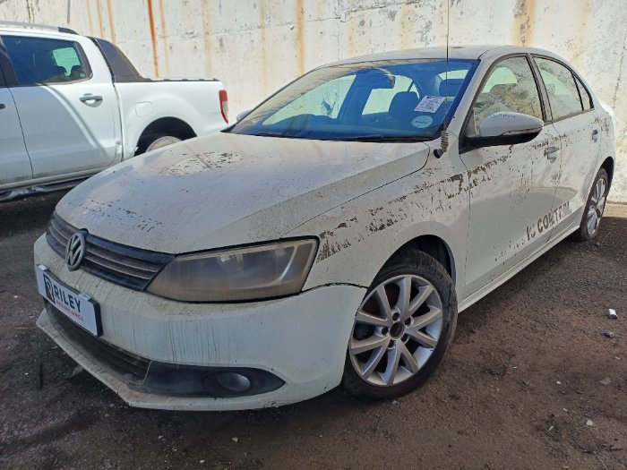 2014 VW JETTA VI 1.6 TDI COMFORT (WHITE)