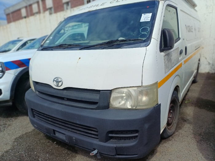 2006 TOYOTA QUANTUM 2.5 D-4D SESFIK (WHITE)