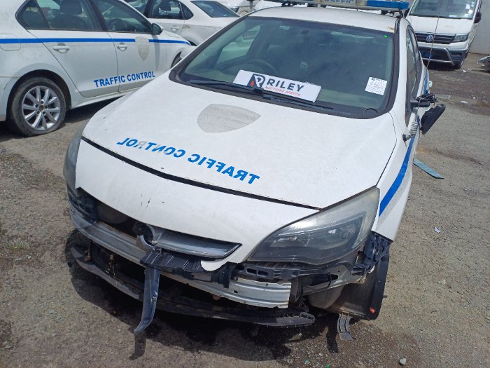 2014 OPEL ASTRA 1.6 ESSENTIA (WHITE)