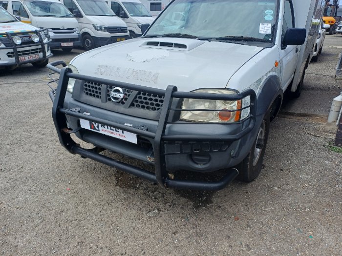 2018 NISSAN 2.5D SE+SC 4X4 ABS (WHITE)