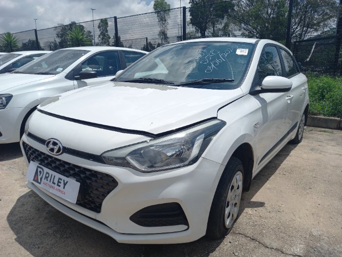 2018 HYUNDAI I20 14 FLUID A/T H/B (2015-2017) (WHITE)
