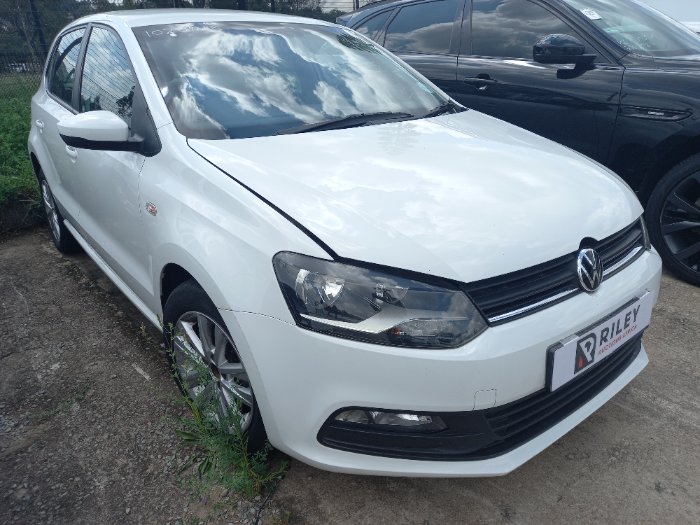 2022 VOLKSWAGEN POLO VIVO 14 63KW C/LINE HB (2021-2023) (WHITE)