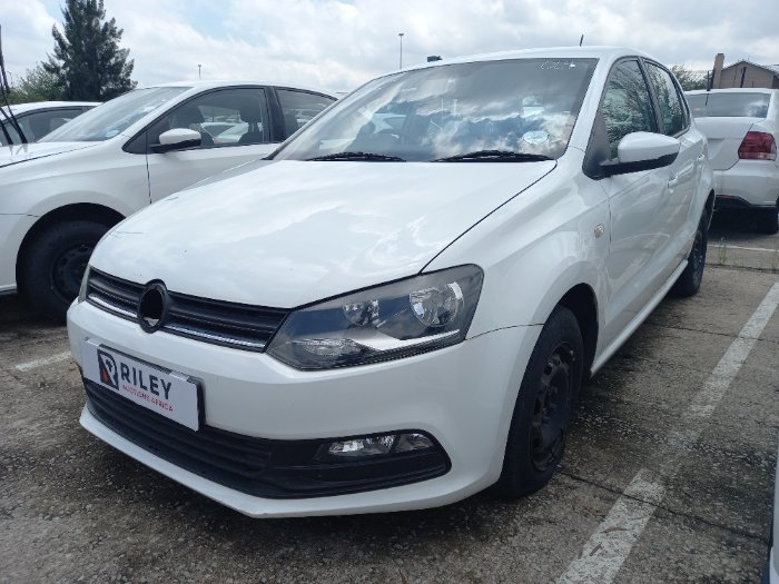 2019 VOLKSWAGEN POLO VIVO 14 63KW C/LINE HB (2021-2023) (WHITE)