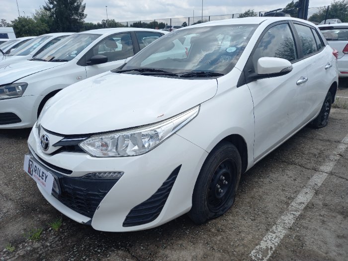 2021 TOYOYA YARIS 15 XS (2018-2019) (WHITE)