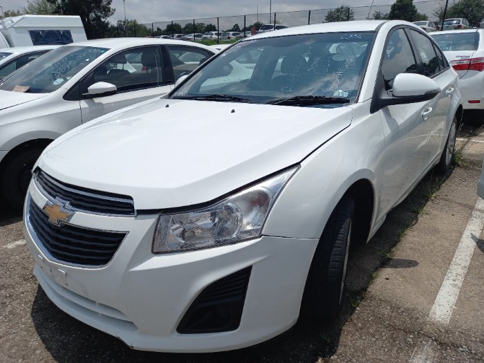 2015 CHEVROLET CRUZE 16 L M/T NOTCH 4DR FWD (2013-2016) (WHITE)