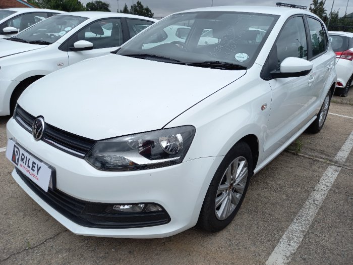 2022 VOLKSWAGEN POLO VIVO 14 63KW C/LINE HB (2021-2023) (WHITE)