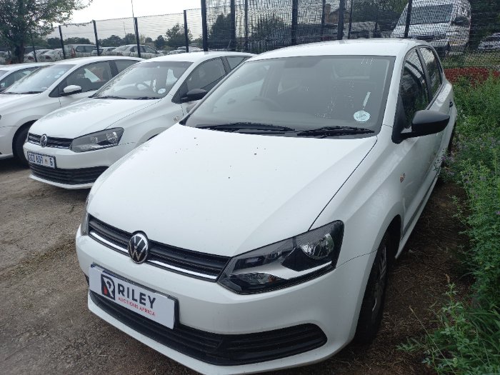 2022 VW POLO VIVO (WHITE)