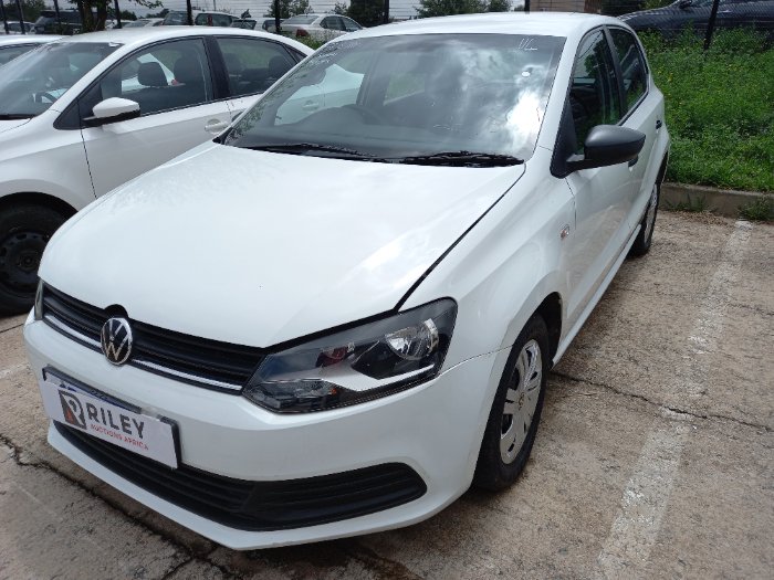 2022 VOLKSWAGEN POLO VIVO 14 55KW T/LINE HB (2021-2022) (WHITE)