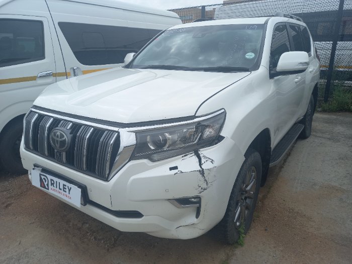 2019 TOYOTA LAND CRUISER PRADO (WHITE)
