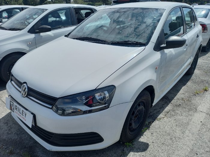 2018 VW POLO VIVO (WHITE)