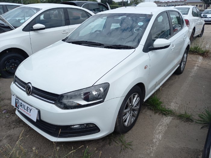 2022 VW POLO VIVO (WHITE)