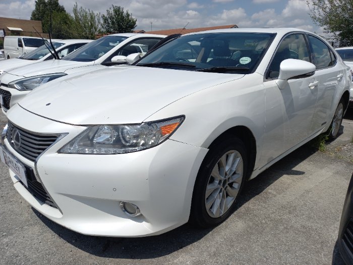 2014 LEXUS ES300 (WHITE)