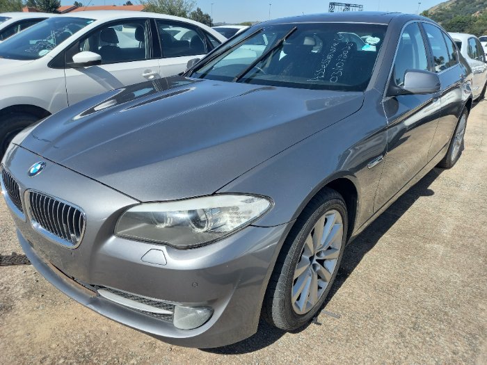 2011 BMW 523 (SILVER)