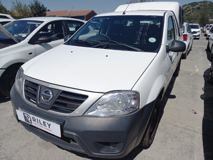 2022 NISSAN NP200 (WHITE)