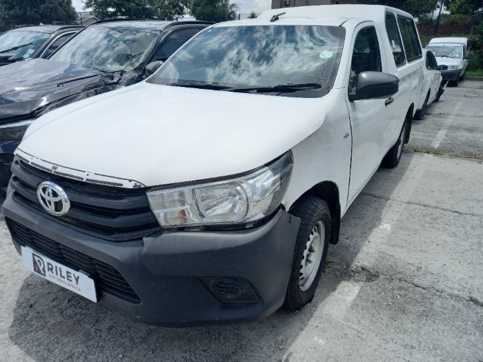 2020 TOYOTA HILUX (WHITE)