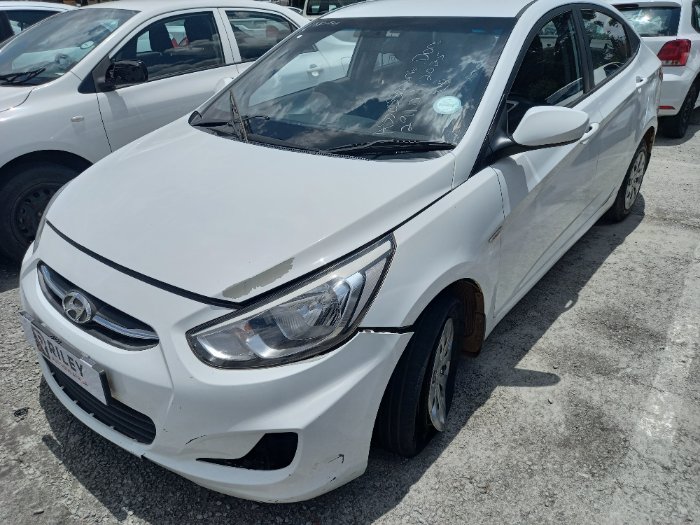 2016 HYUNDAI ACCENT (WHITE)