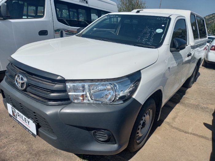 2021 TOYOTA HILUX (WHITE)