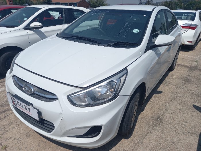 2018 HYUNDAI ACCENT (WHITE)