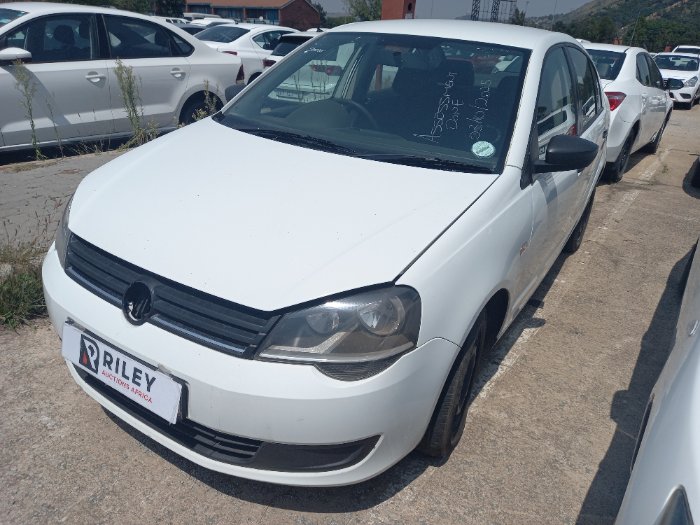 2015 VW POLO (WHITE)