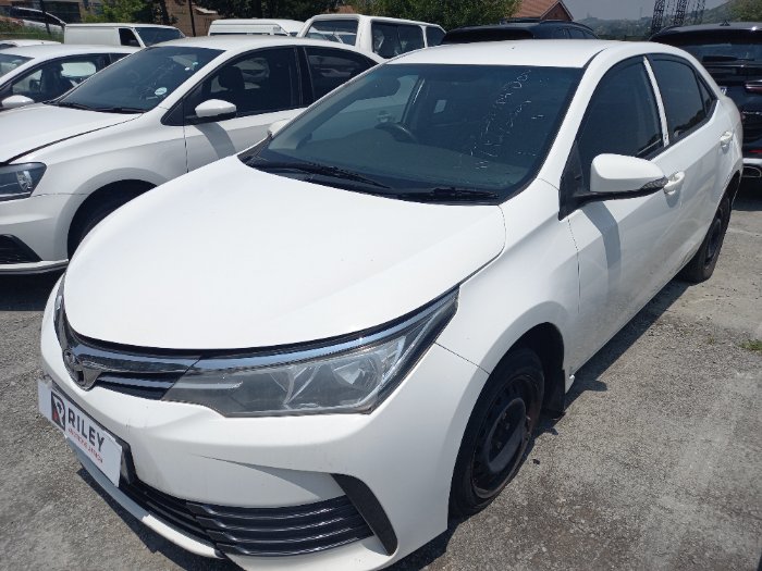 2017 TOYOTA COROLLA (WHITE)