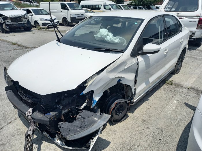 2021 VW POLO (WHITE)