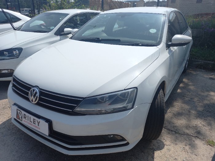 20218 VW POLO (WHITE)