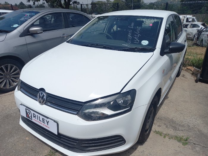 2020 VW POLO (WHITE)