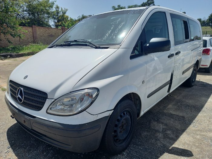 2010 MERCEDES-BENZ VITO (WHITE)