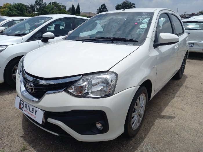 2020 TOYOTA ETIOS (WHITE)