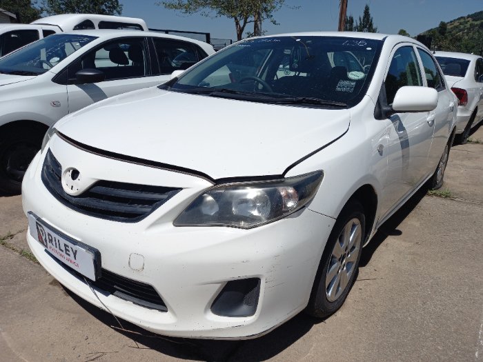 2016 TOYOTA COROLLA (WHITE)
