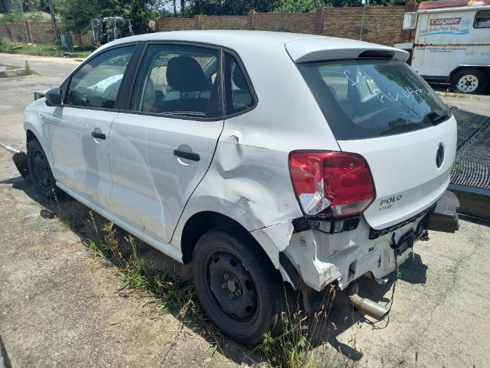 2022 VW POLO (WHITE)