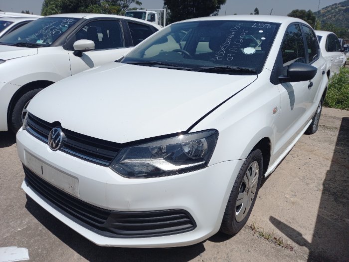 2022 VW POLO VIVO (WHITE)