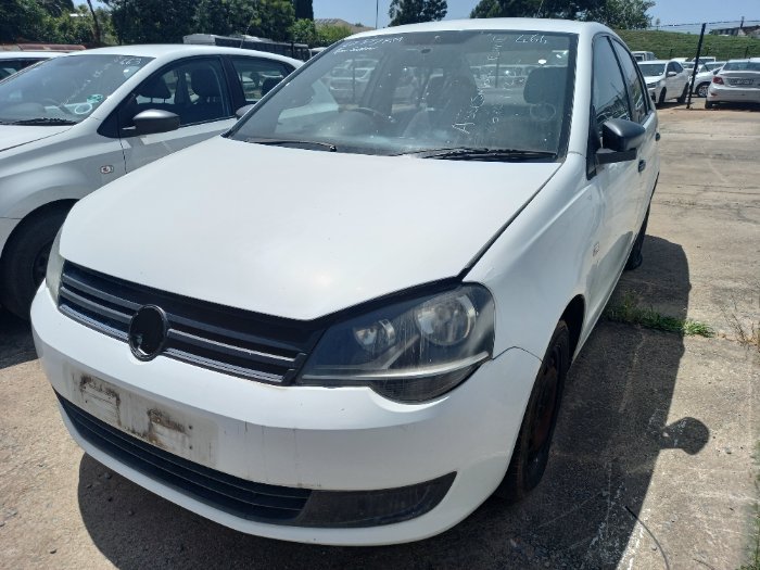 2018 VW POLO VIVO (WHITE)