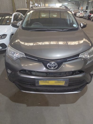 2017 TOYOTA RAV 4 (WHITE)