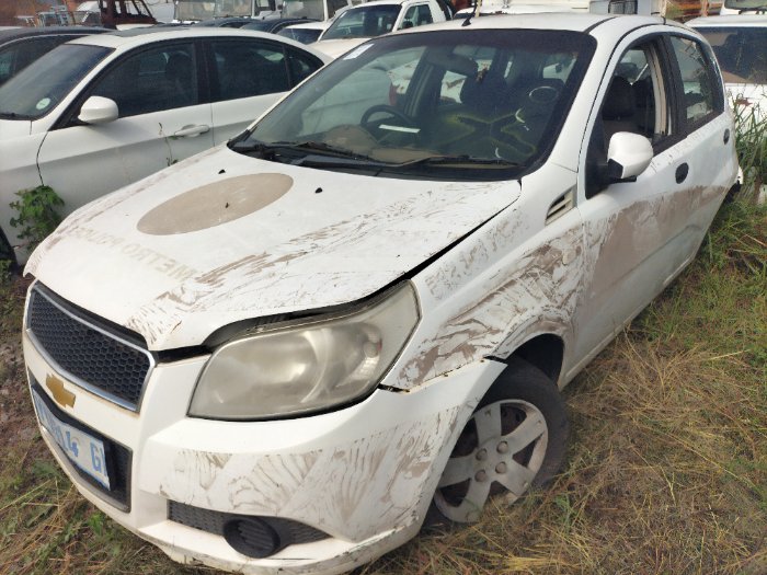 CHEVROLET AVEO HATCHBACK (WHITE)
