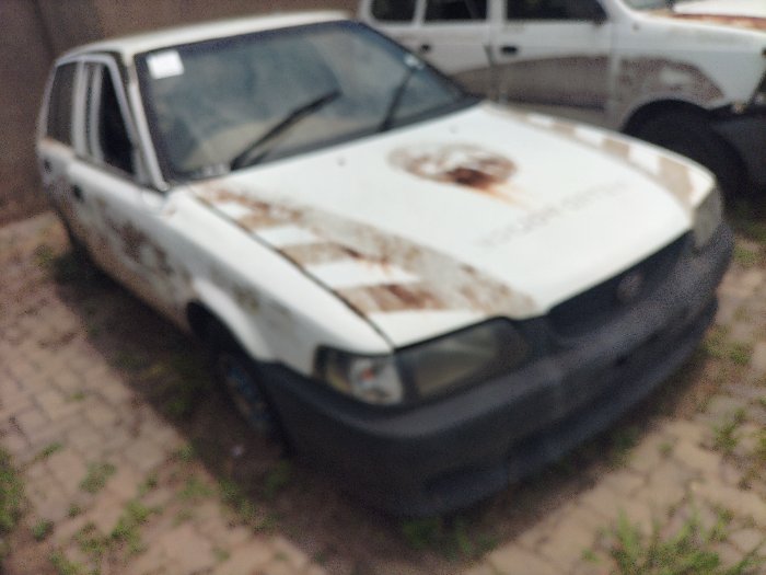 TOYOTA TAZZ (WHITE)