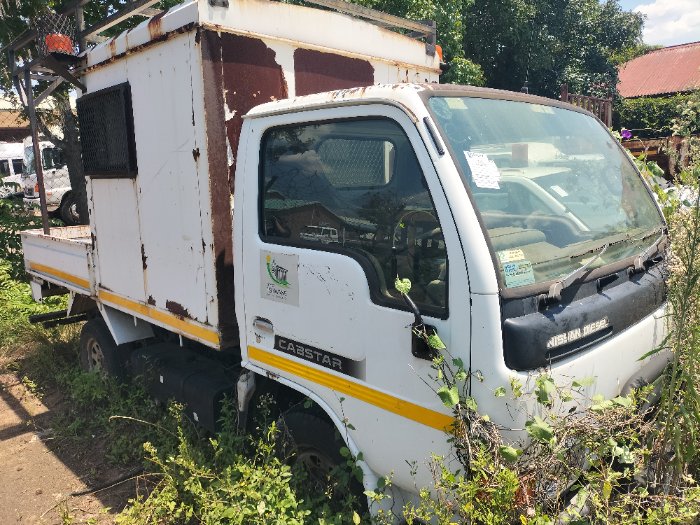 NISSAN CABSTAR (WHITE)