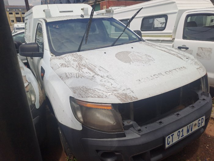 FORD RANGER (WHITE)